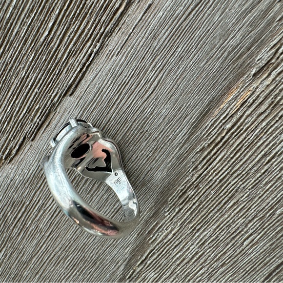 James Avery Sterling Silver Rare Retired Scrolled Heart Garnet ring - Picture 3 of 6